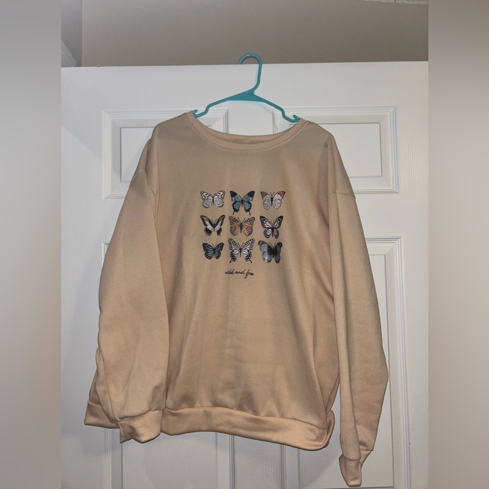 Shein Curve Butterfly Sweat Shirt